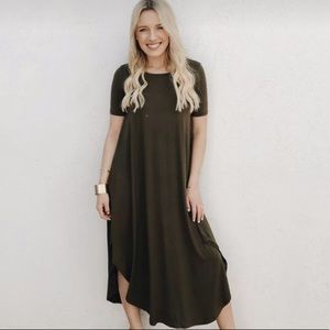 Olive CJLA Stella Half Sleeve Maxi Dress